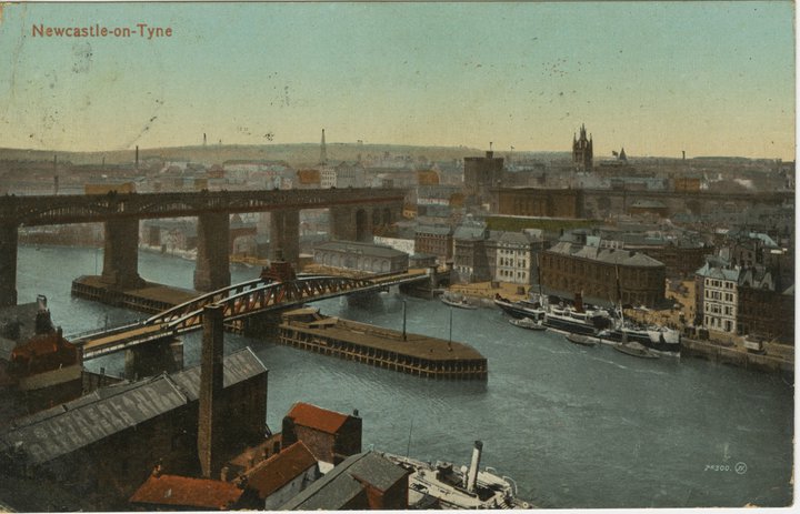 colour posctard from 1914 showing the Swing Bridge over the River Tyne