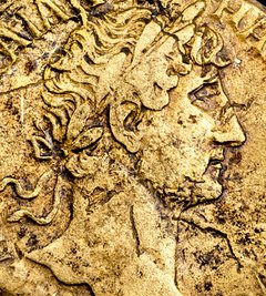 Profile of face on Roman gold coin