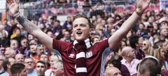 Fans at SSFC FA Vase final 2017