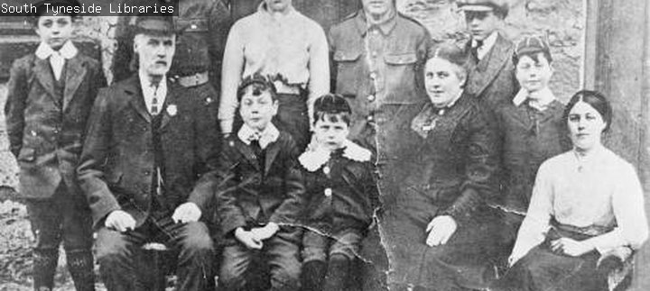 Group of civilians during WWI 