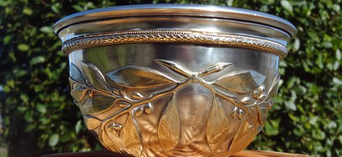 Roman silver cup with laurel leaves