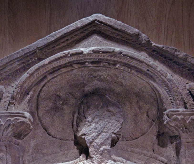 Regina tombstone niche detail