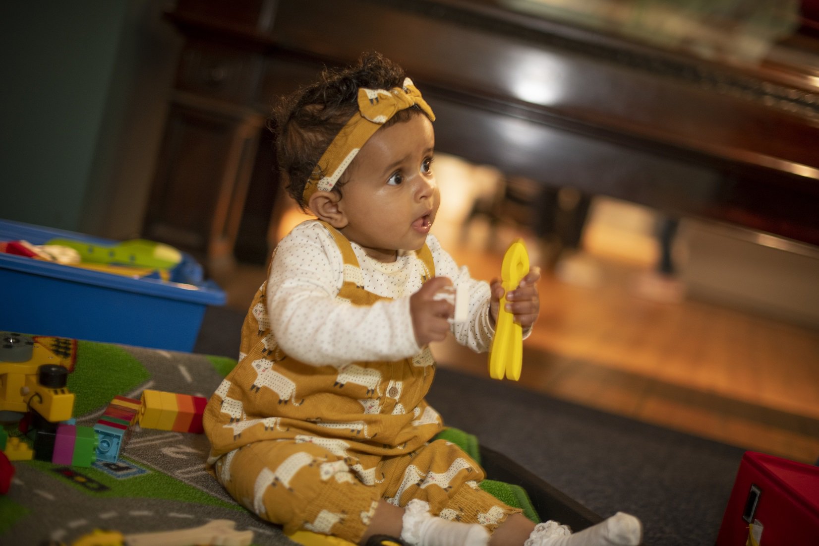 Little girl in Discovery Museum 