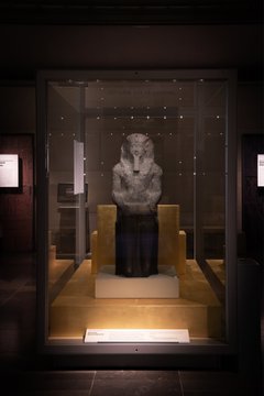 A statue of Ramses II