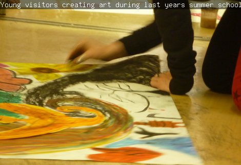 Yioung visitors painting