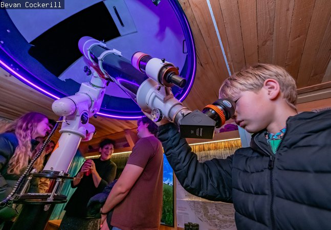 Moon Palace - a mobile observatory and social sculpture