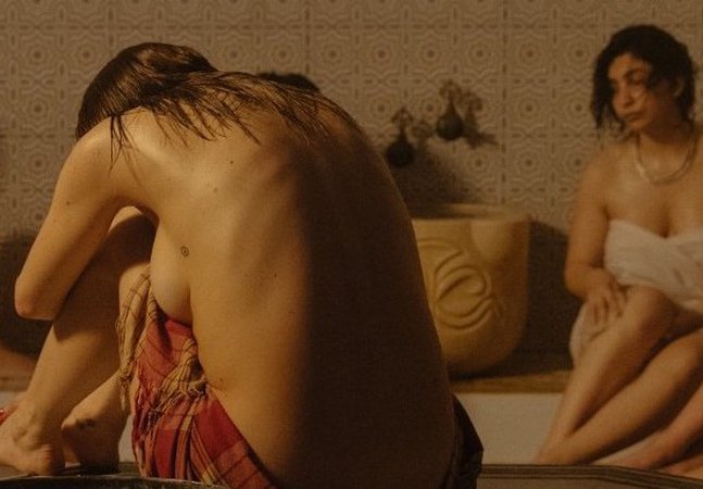 Yumna Al-Arashi, ‘Shedding Skin’, 2017, video. © the artist . 