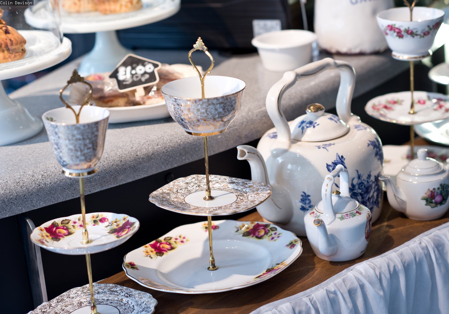 cake stands and tea pots