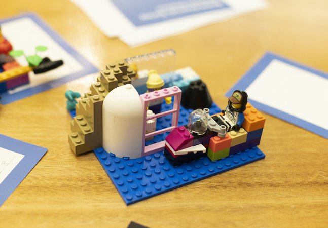 LEGO