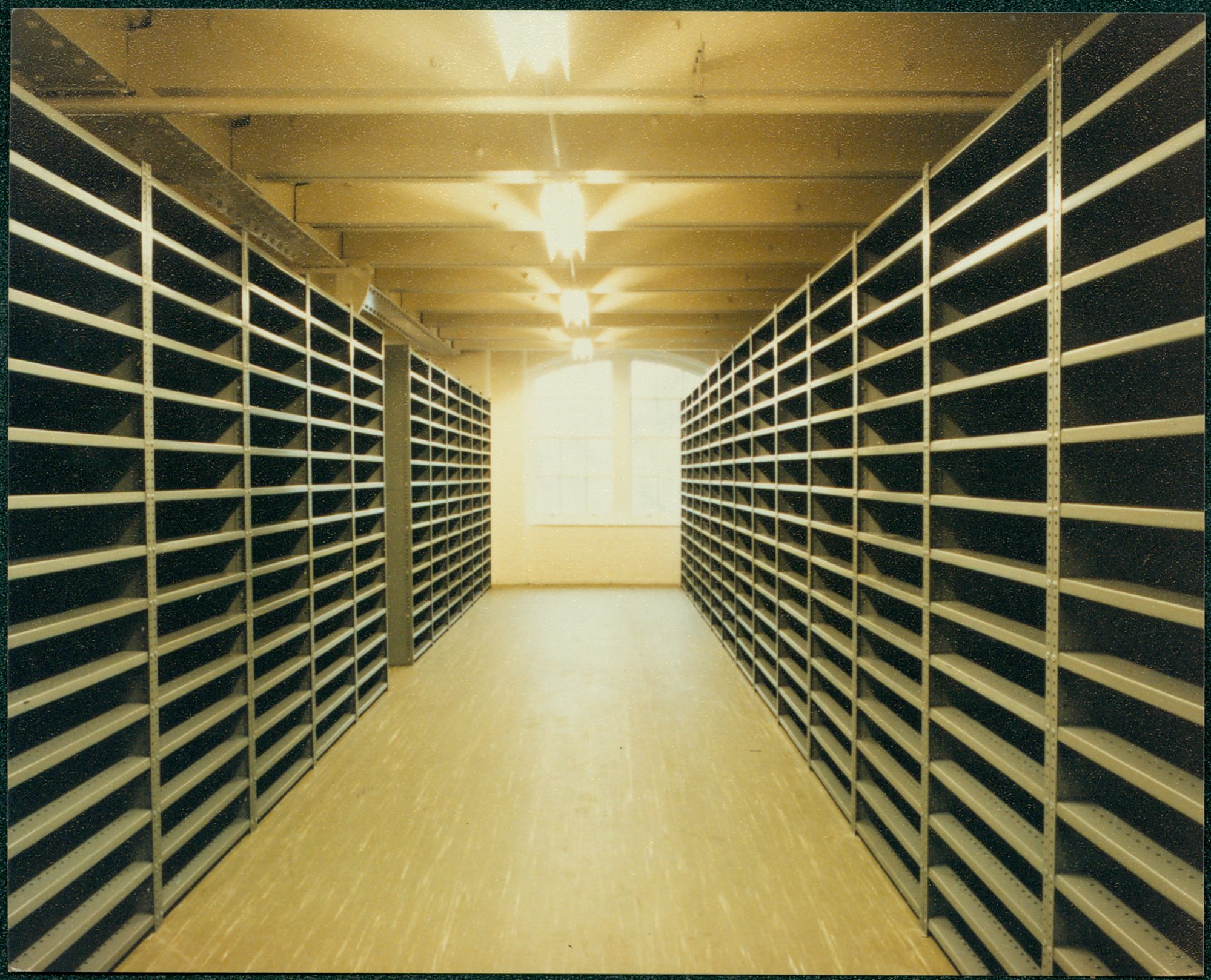 Map shelves in store D – 1990s