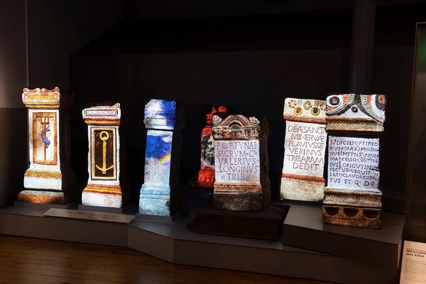 The altars transformed. The projections give a vivid impression of the original colour scheme