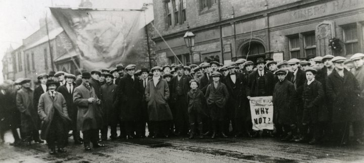 a crwod of men and boys outside Boldon Colliery in 1926