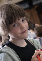 girl does crafts at museum