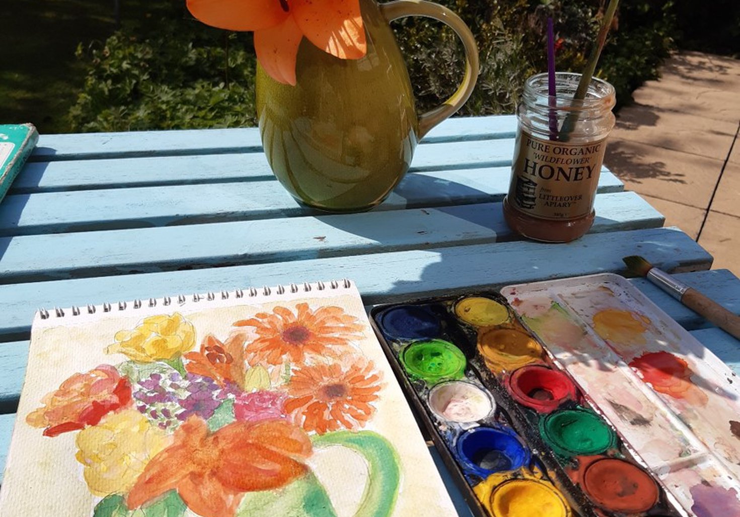 painting with watercolour flowers with bouquet of flowers 
