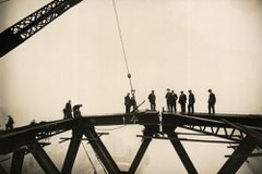 the Newcastle and Gateshead sides of the Tyne Bridge meet, 23 February 1928