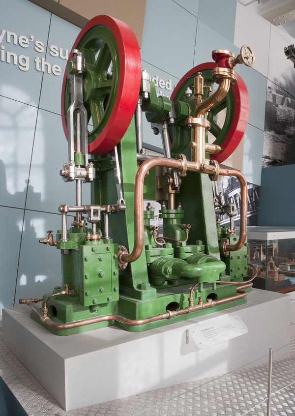 Steam pumping engine used to operate the Swing Bridge, 1876