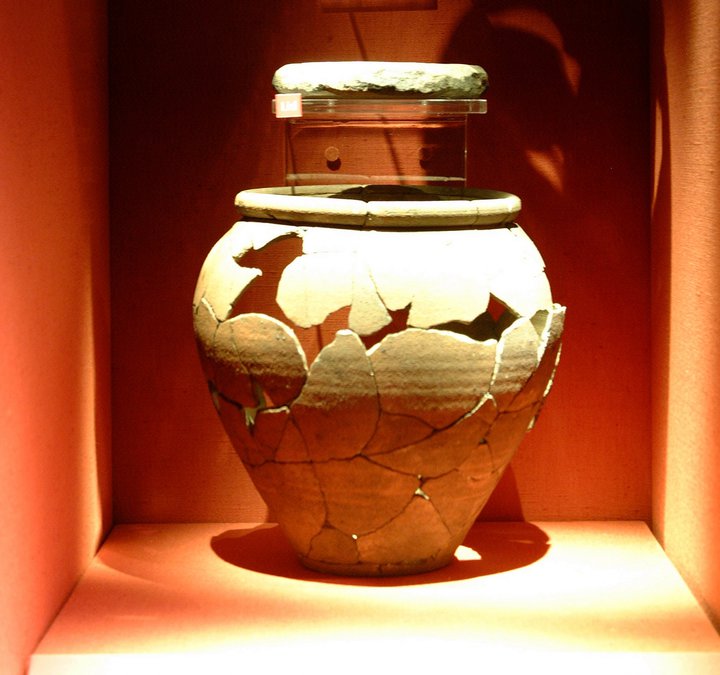 Fragmented Roman pots