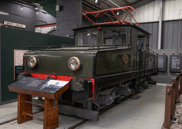 Electric Locomotive No. E4