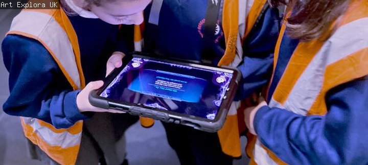 Children with tablet