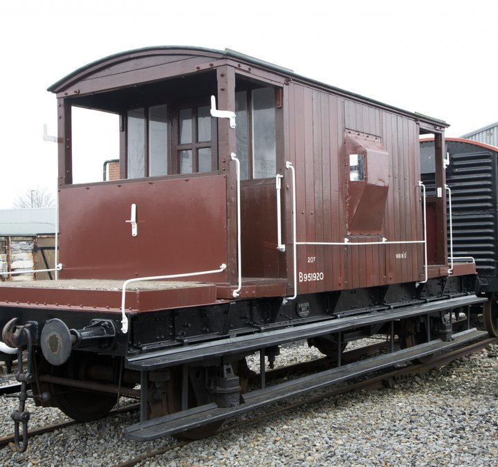 Train carriage