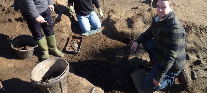 WallQuest volunteers in excavation pit at Arbeia