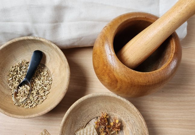 Old medicines and natural powders 