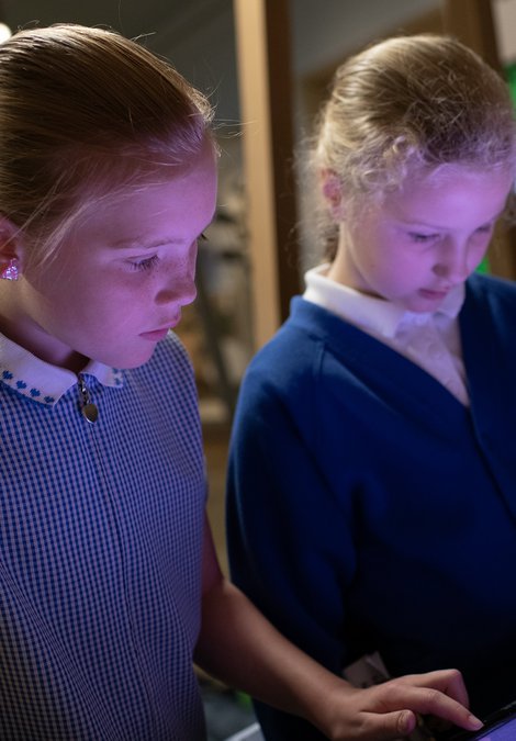 School children at museum