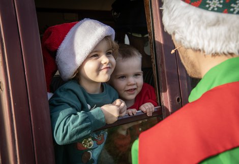 Elf Express at Stephenson Steam Railway