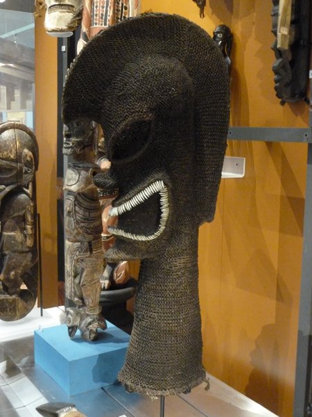 Hawaiian wickerwork head
