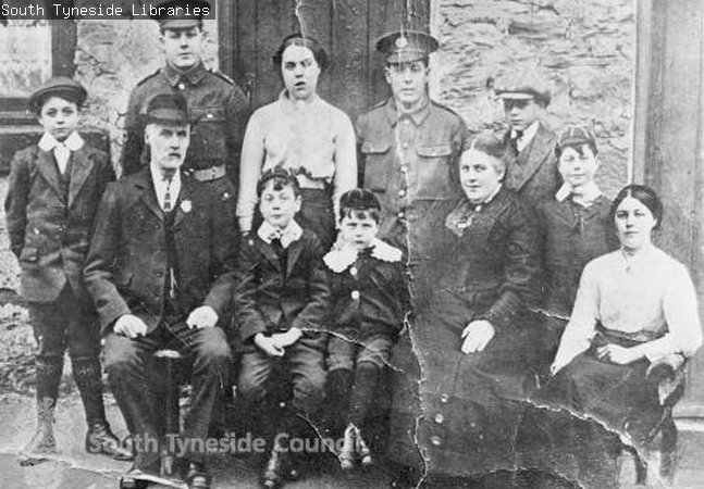 Group of civilians during WWI 