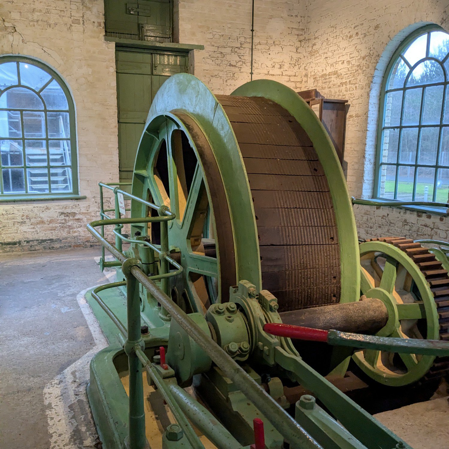 A large, wheel-shaped coal-mining machine.