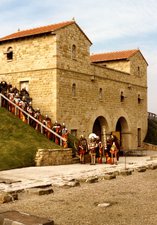 A group dressed as Roman Soldiers guard the West Gate at Arbeia Roman Fort