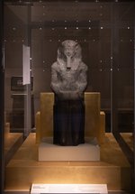 A statue of Ramses II