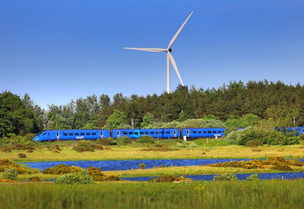 Train operator Lumo, 25 times cleaner than flying, supporting Discovery Museum’s ‘Steam to Green’ exhibition