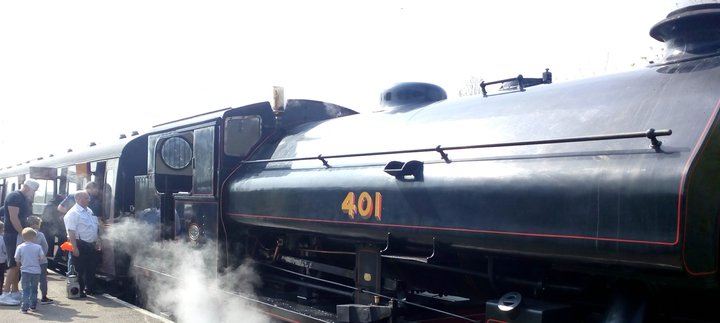 401 passenger train